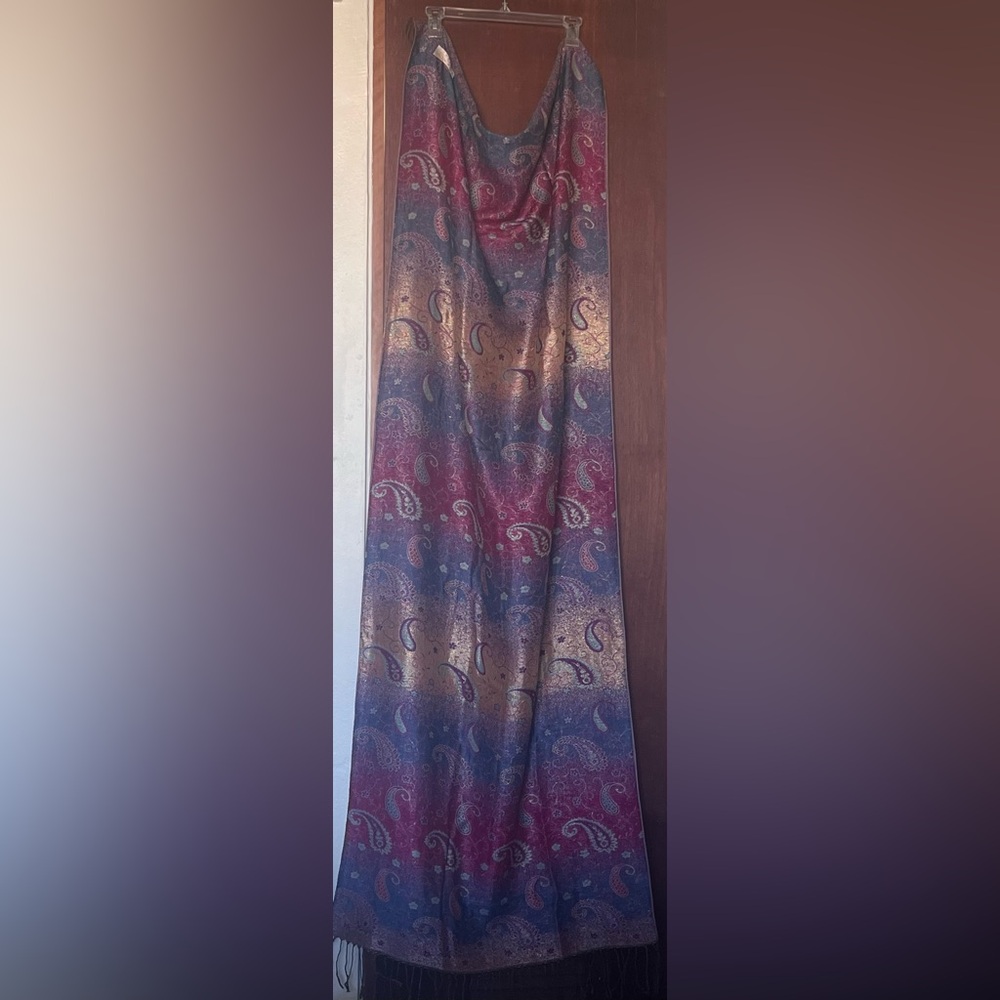 “Pashmina” style scarf blue pink purple gold colors - Picture 4 of 9